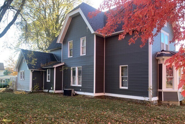 102 E 6th Street, Milledgeville, IL 61051