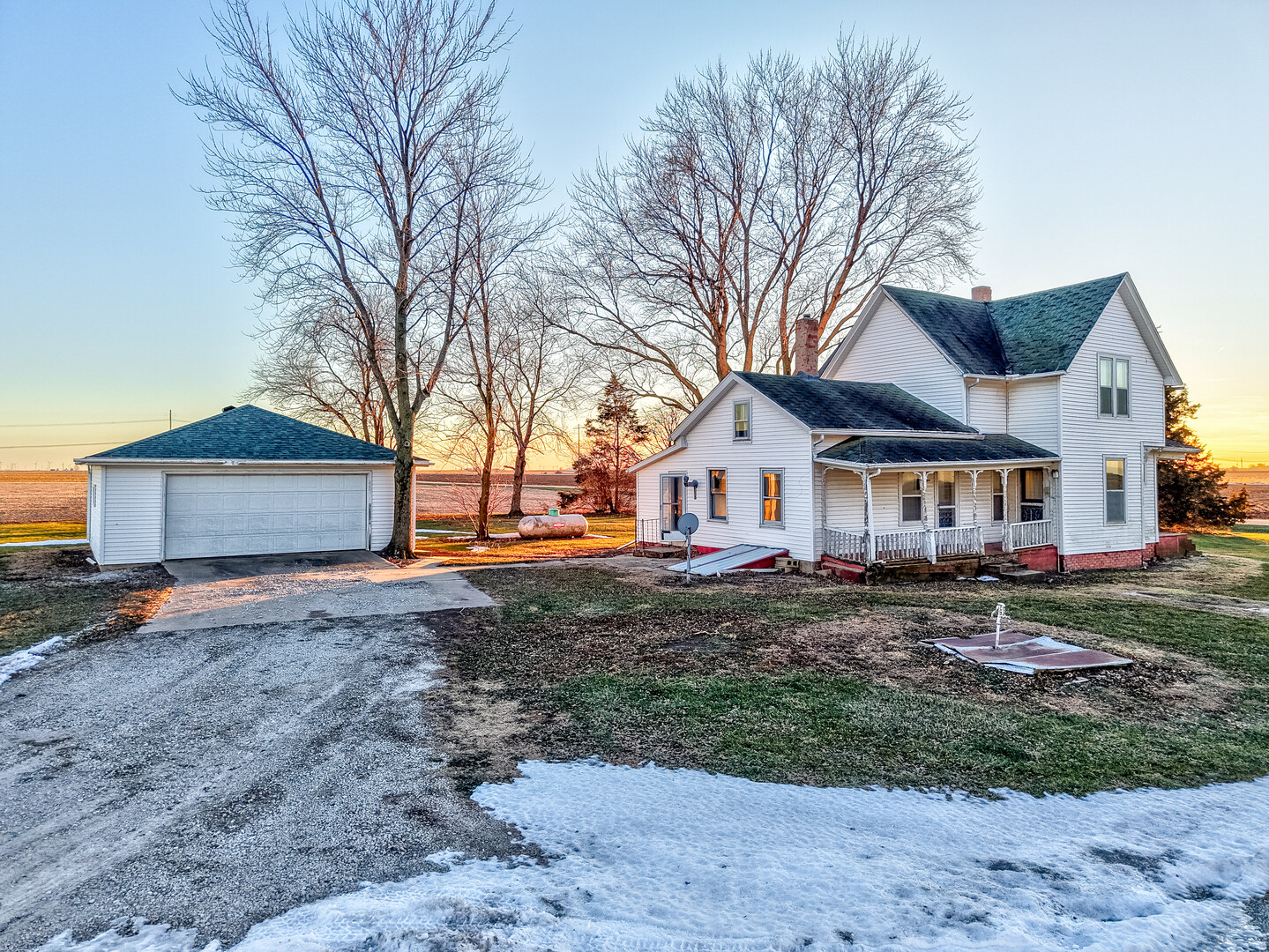 2120 S Lasalle Road, Seneca, IL 61360