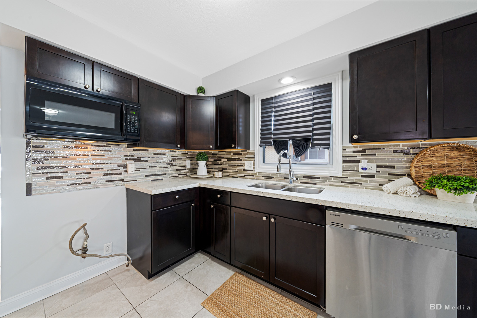 281 E 163rd Street, Harvey, IL 60426