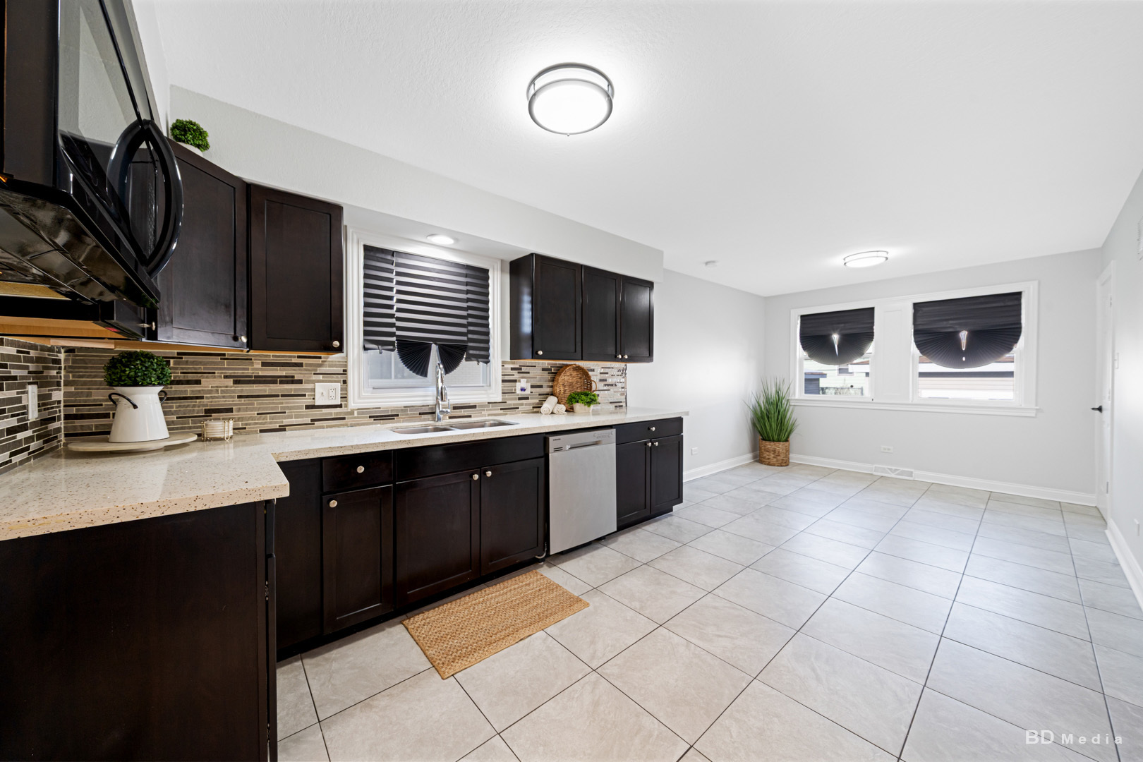 281 E 163rd Street, Harvey, IL 60426