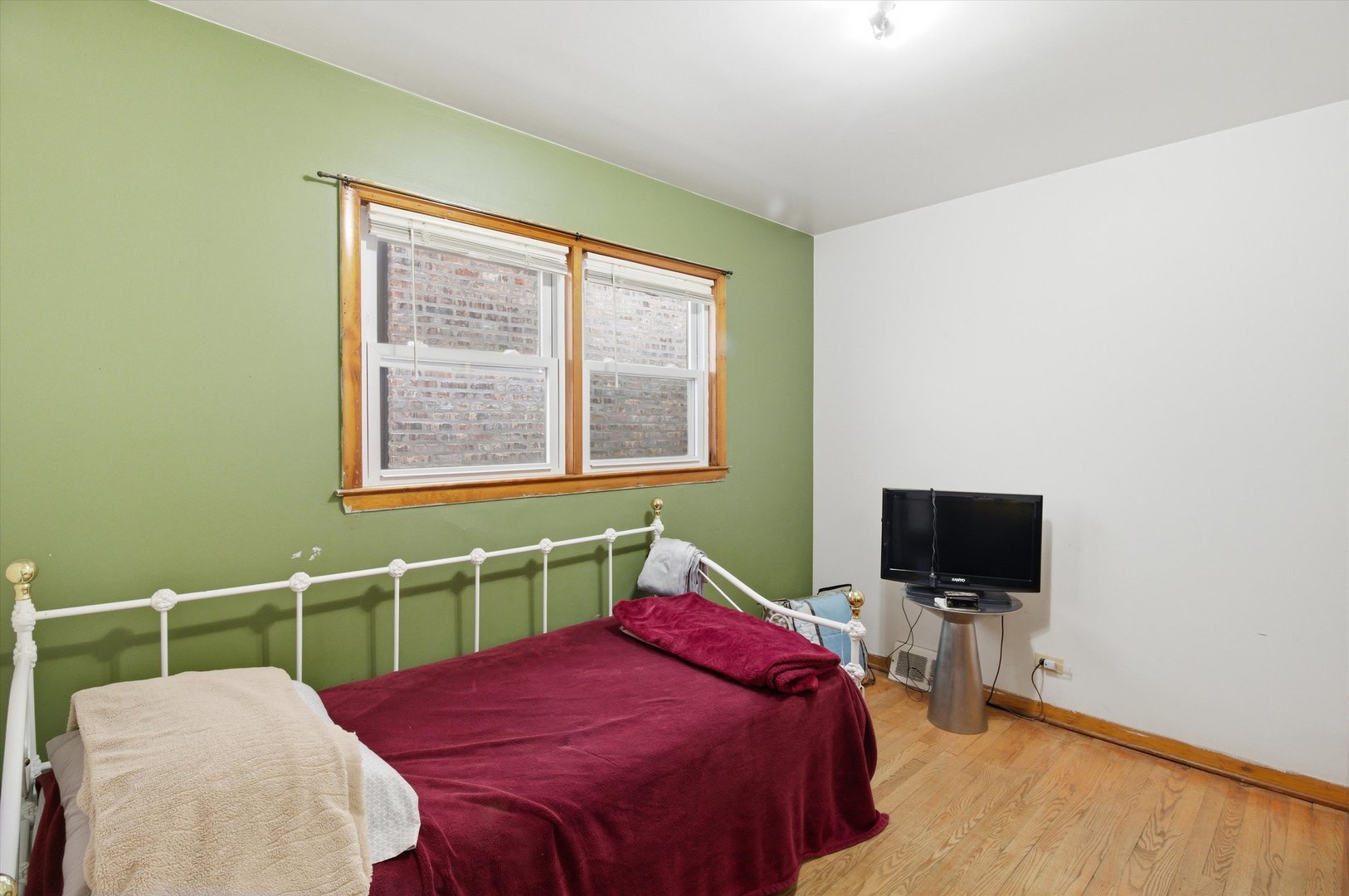 1525 N Springfield Avenue, Chicago, IL 60651