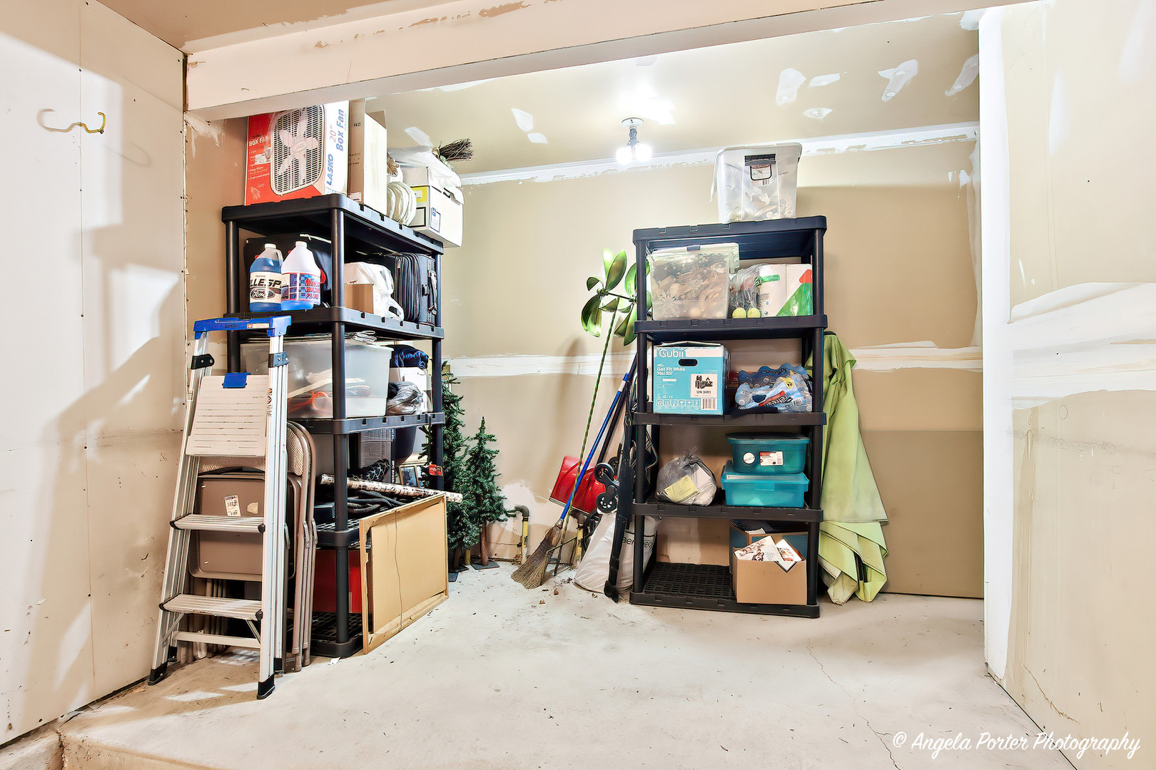 1516 CAMDEN Court #A1, Wheeling, IL 60090