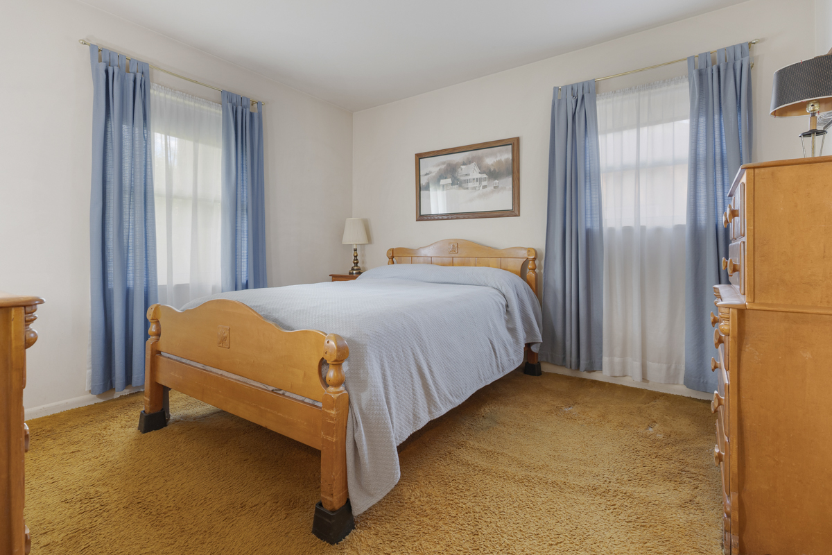 550 Ridge Avenue, Elk Grove Village, IL 60007