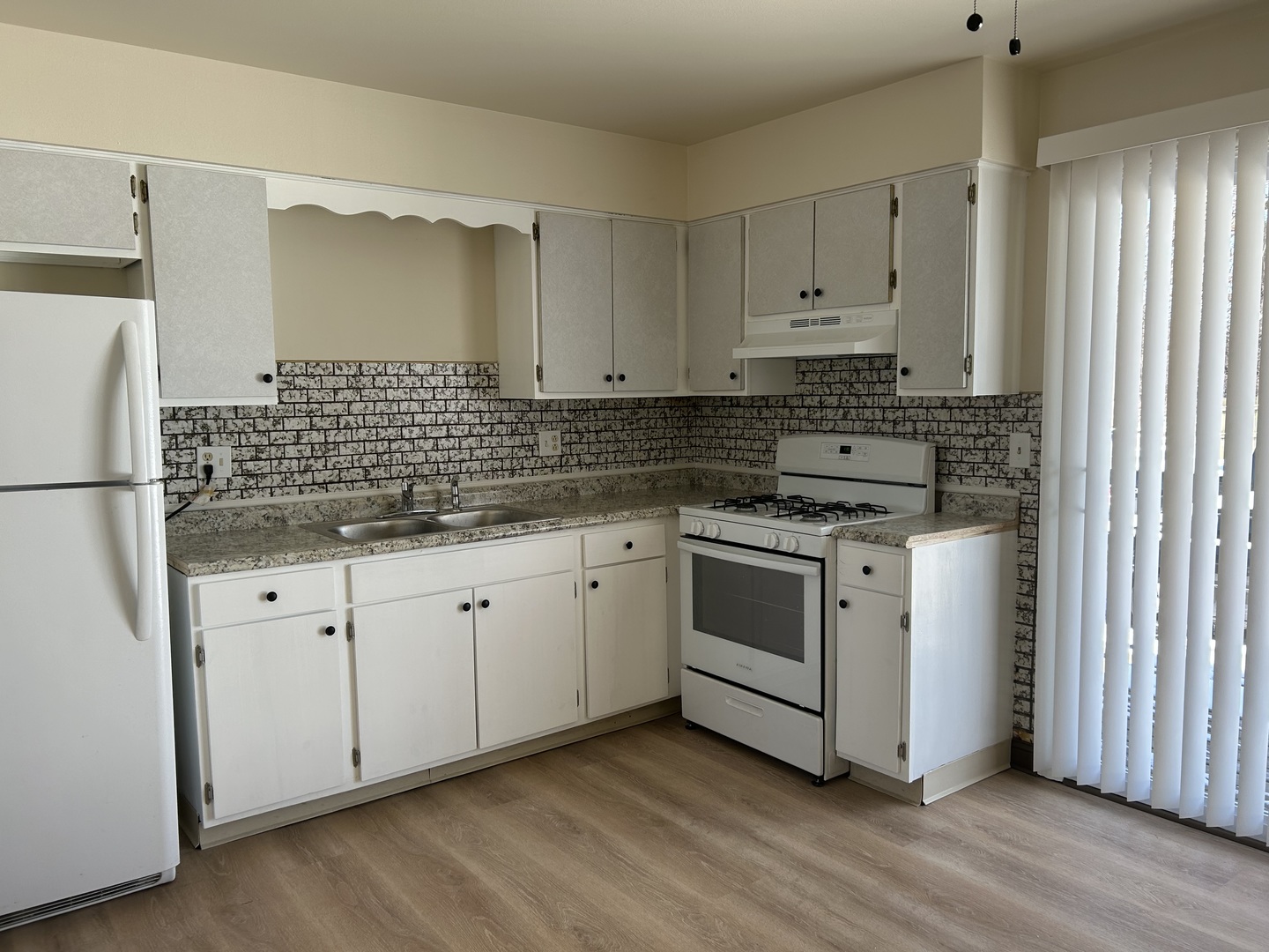 1135 ROYAL Boulevard #2N, Elgin, IL 60123