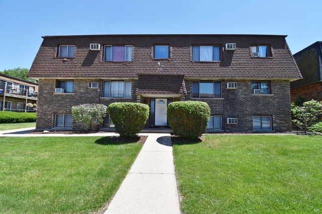 1135 ROYAL Boulevard #2N, Elgin, IL 60123