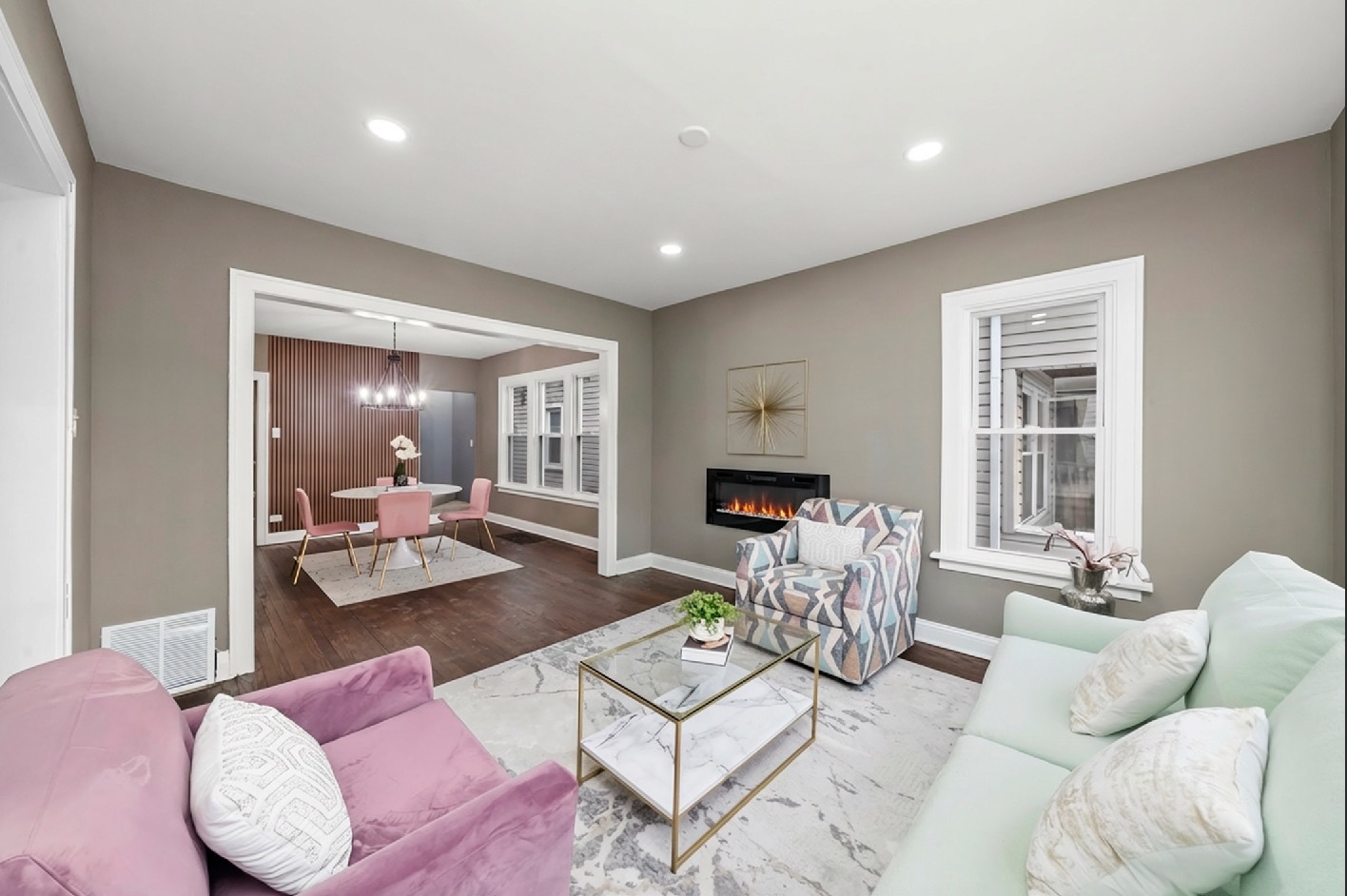 10813 S Eggleston Avenue, Chicago, IL 60628