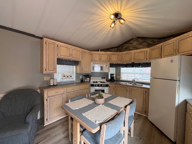 2795 E 28th Lot 322 Road, Seneca, IL 61360