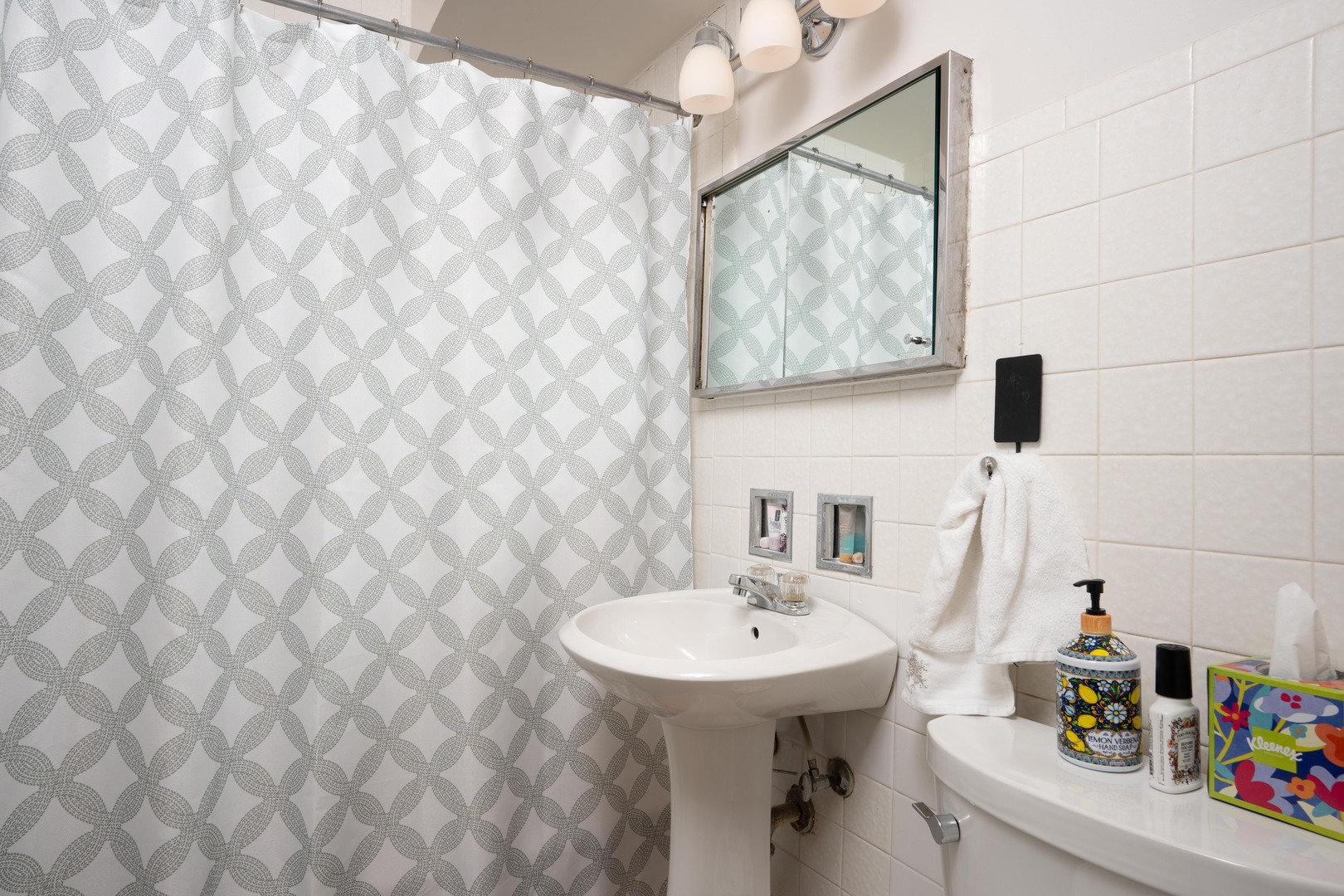 621 N Forest Avenue, Mount Prospect, IL 60056