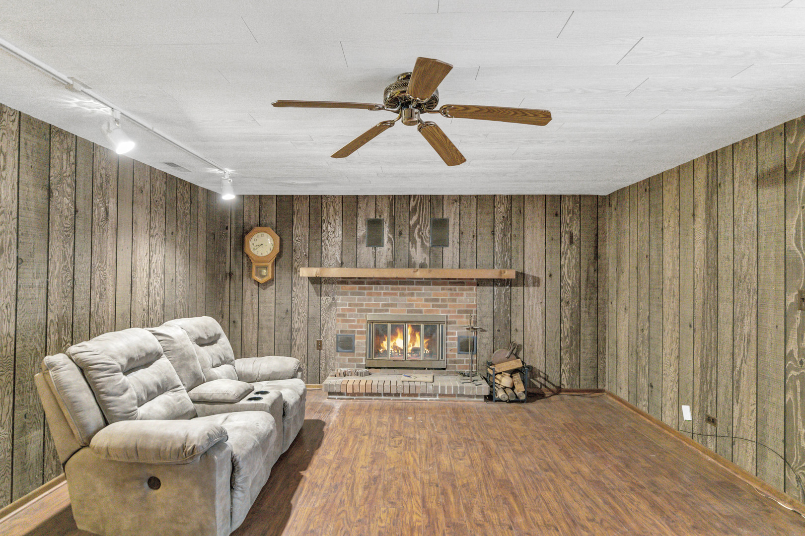 2202 Eastman Street, Rolling Meadows, IL 60008