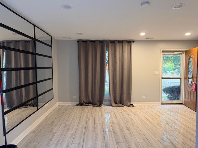 6W Fernwood Drive, Bolingbrook, IL 60440