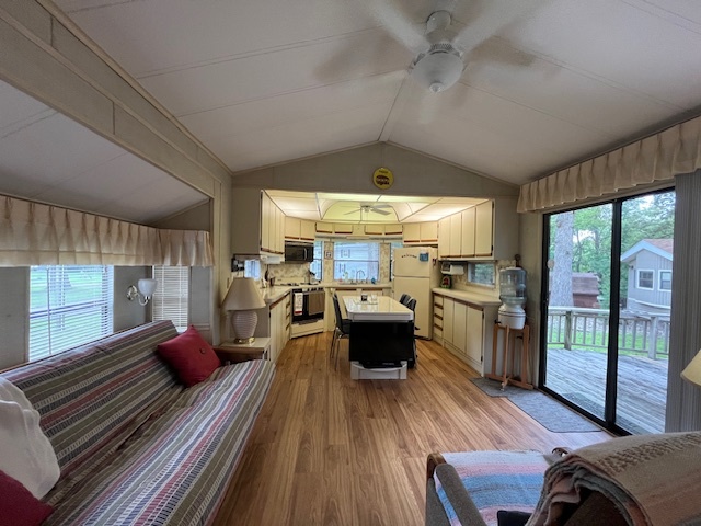 2795 E 28th Lot 232 Road, Seneca, IL 61360