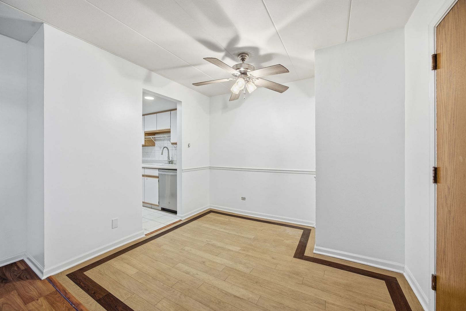 4618 River Road #1D, Schiller Park, IL 60176