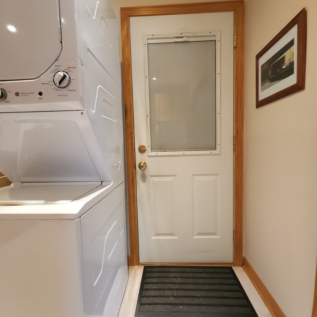 4605 W 84th Place, Chicago, IL 60652