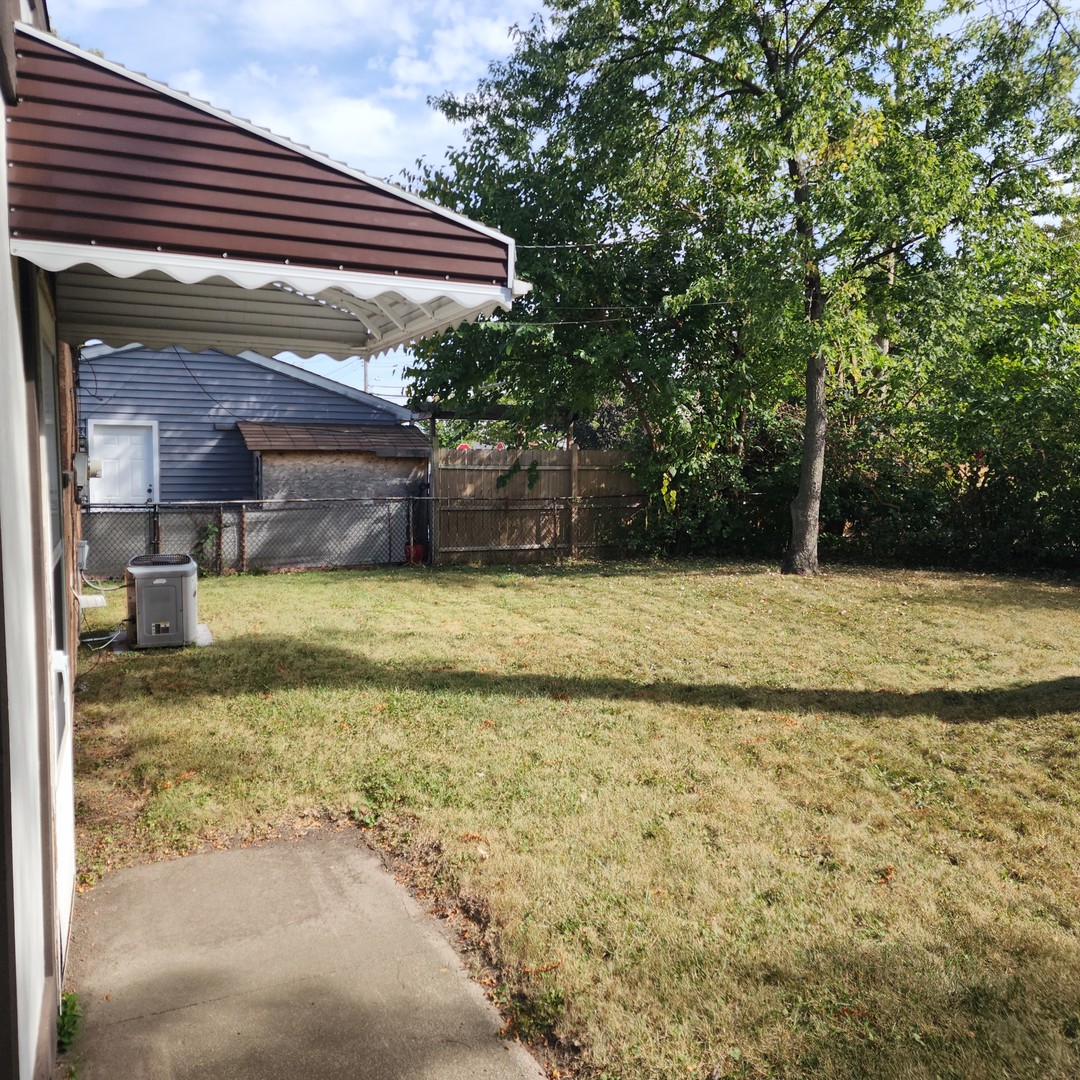 4605 W 84th Place, Chicago, IL 60652