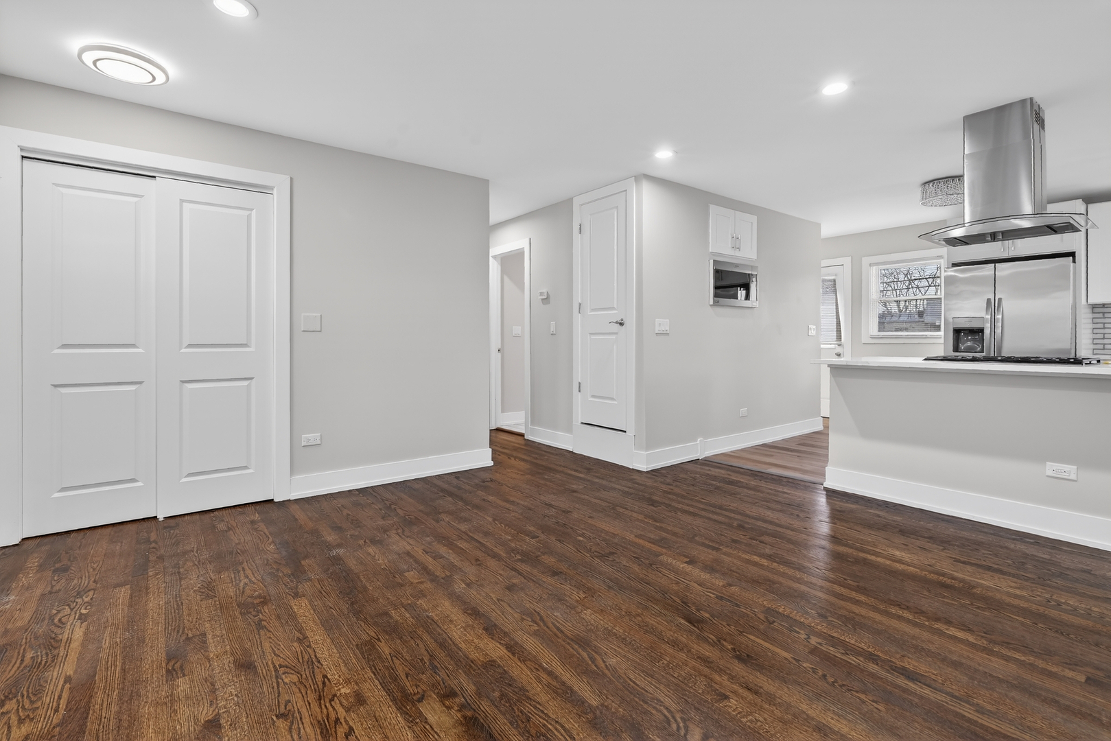 15502 Elm Street, South Holland, IL 60473