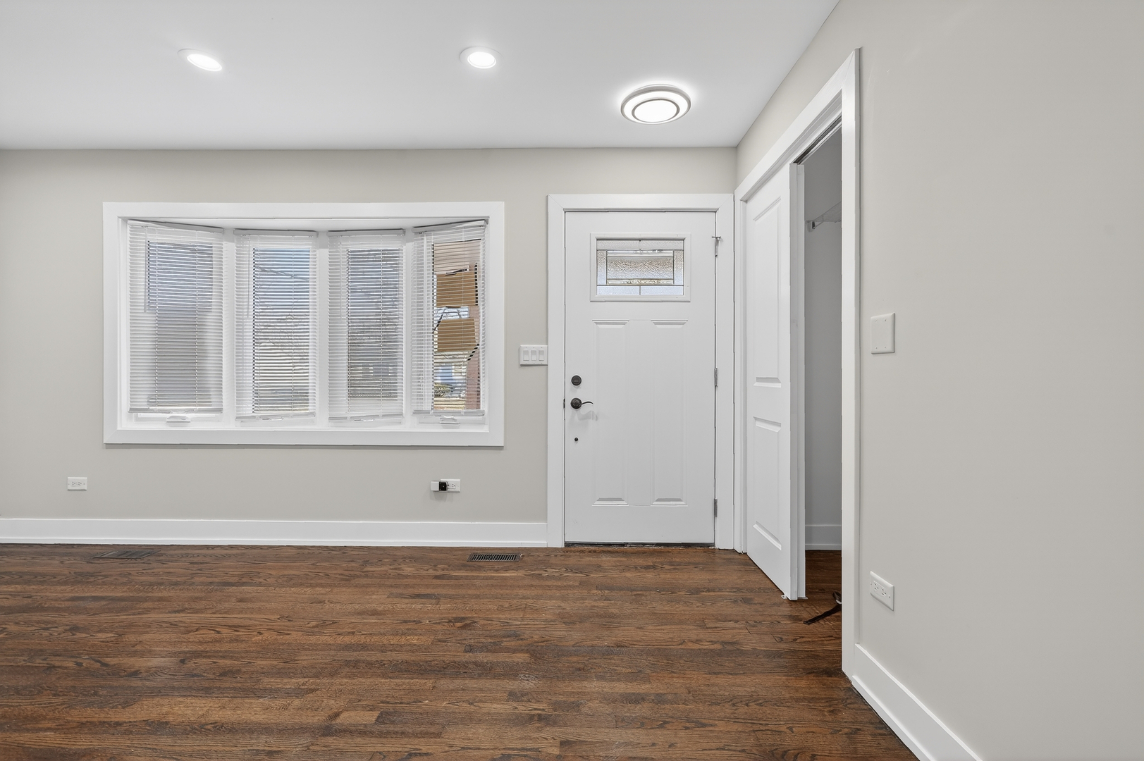 15502 Elm Street, South Holland, IL 60473