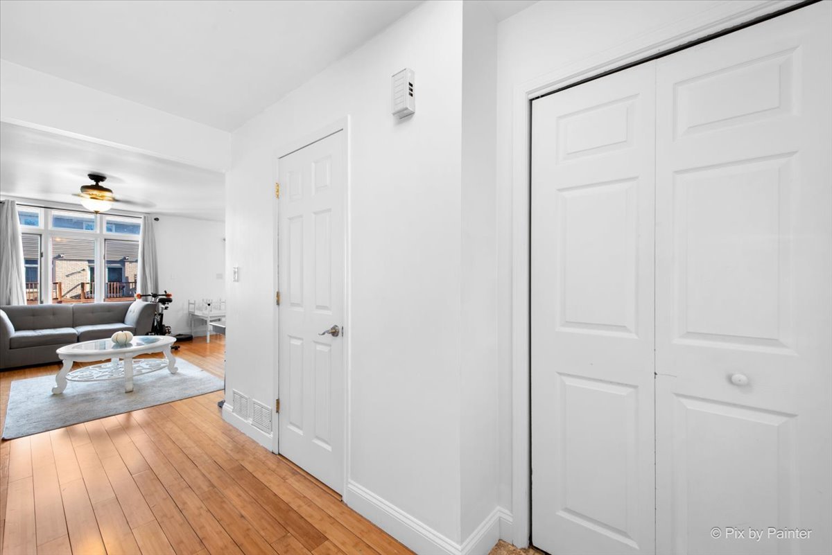 14409 Lamon Avenue, Midlothian, IL 60445