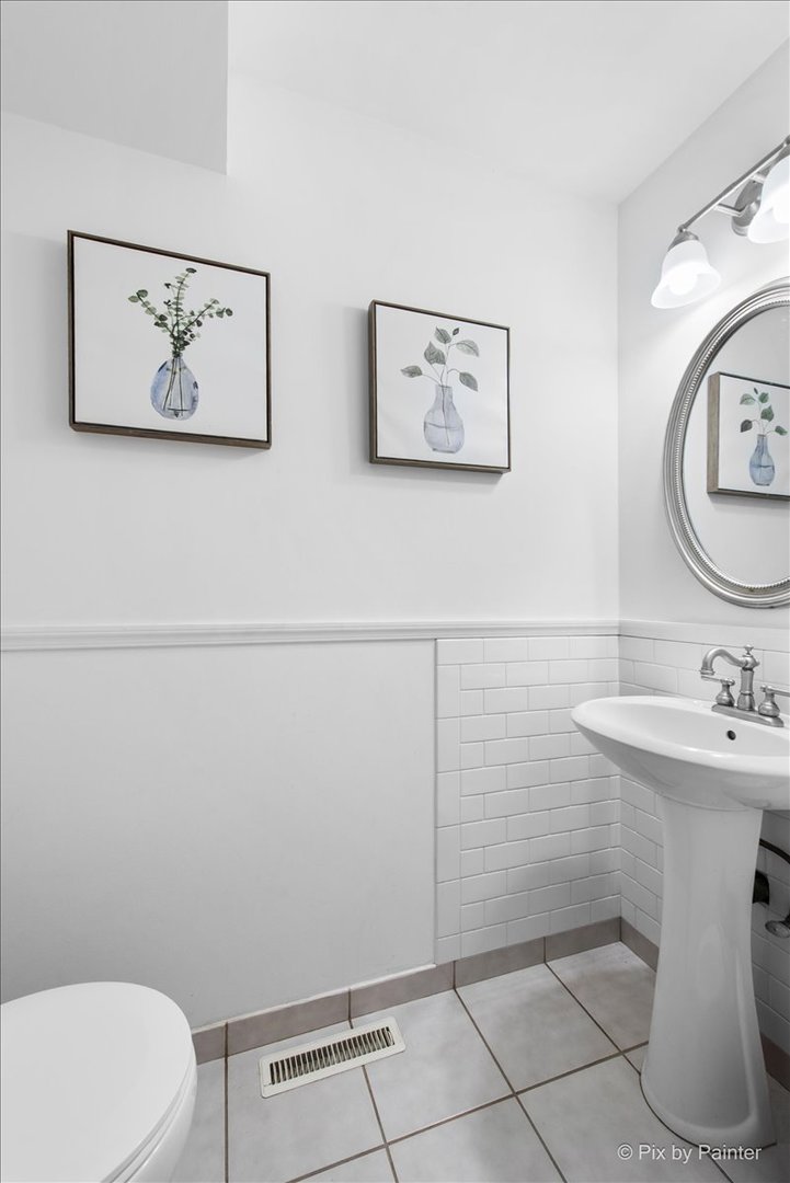 14409 Lamon Avenue, Midlothian, IL 60445