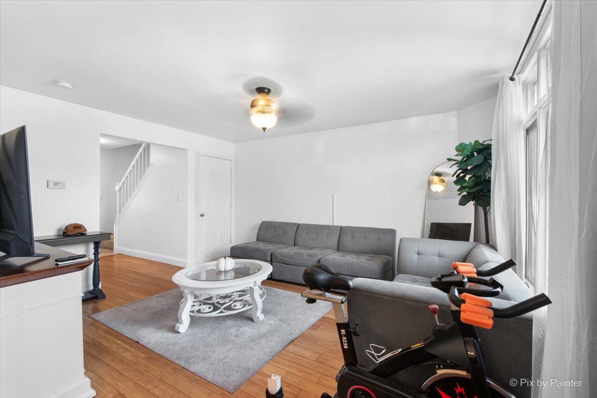 14409 Lamon Avenue, Midlothian, IL 60445