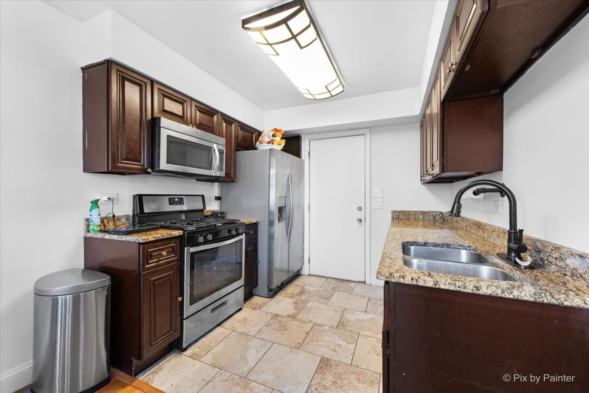 14409 Lamon Avenue, Midlothian, IL 60445