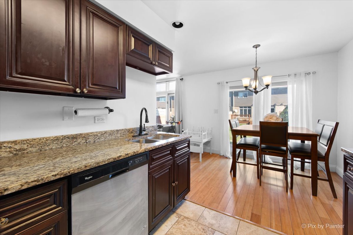 14409 Lamon Avenue, Midlothian, IL 60445