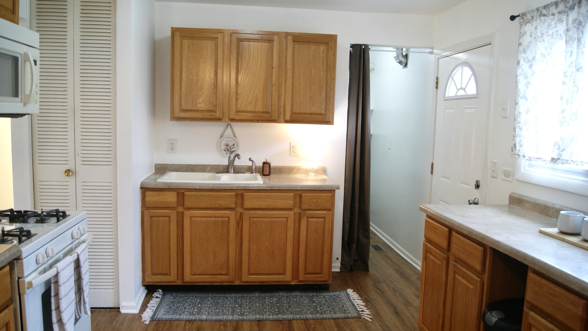 38 Surrey Road, Montgomery, IL 60538