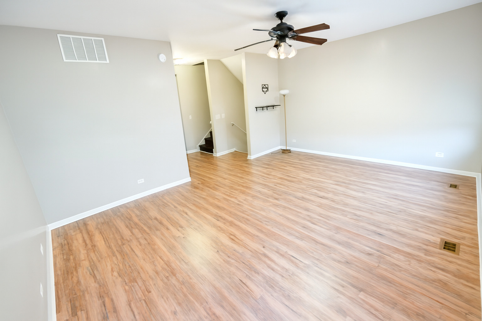 518 DECLARATION Lane, Aurora, IL 60504