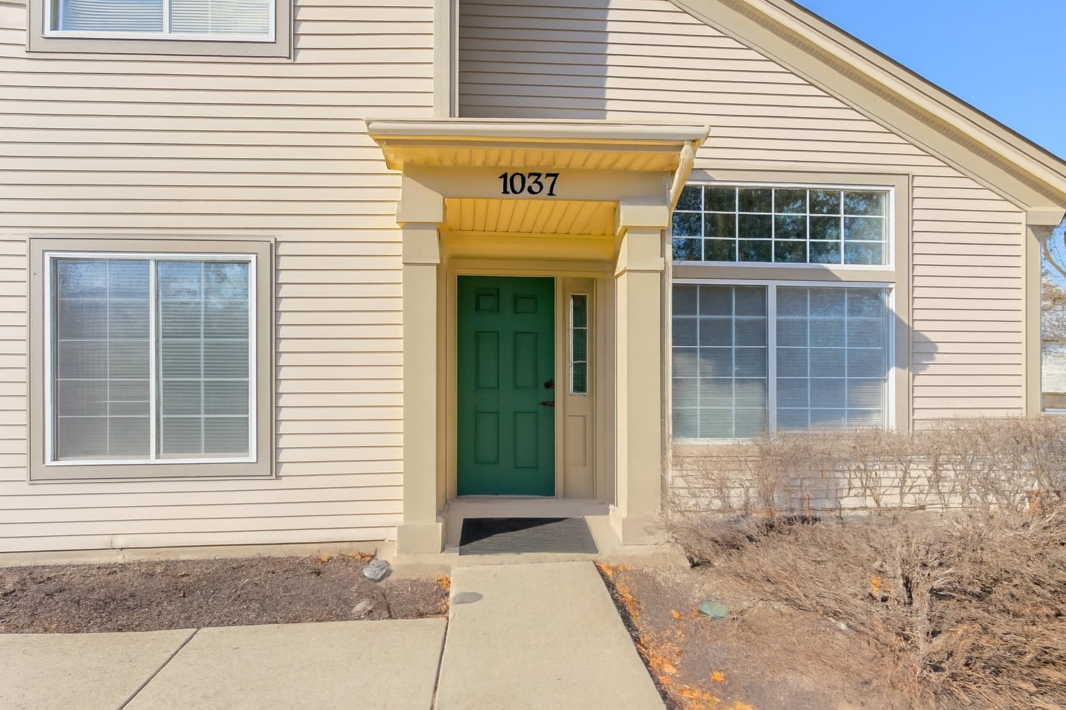 1037 Parkhill Circle #1037, Aurora, IL 60502