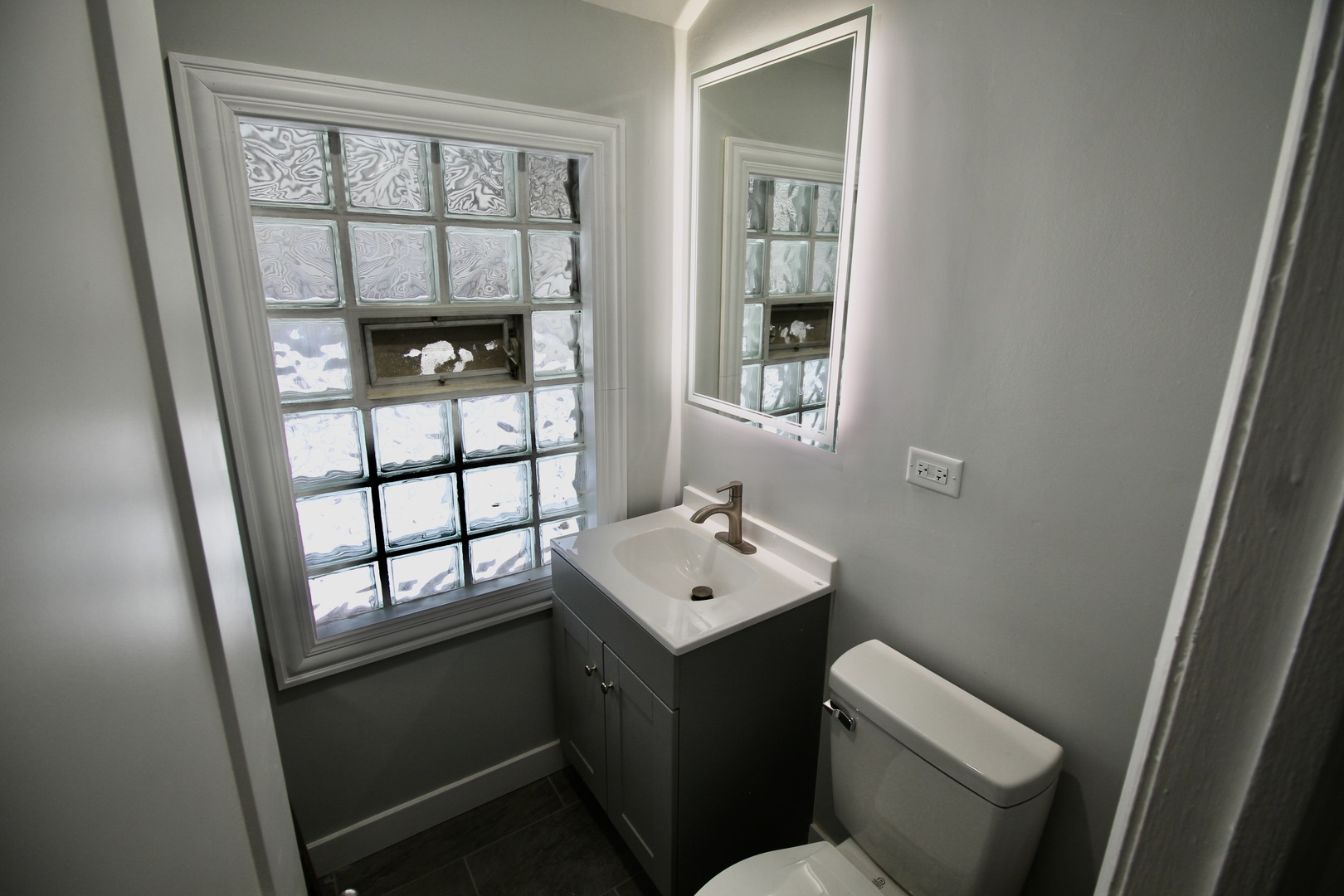 10030 S Luella Avenue, Chicago, IL 60617