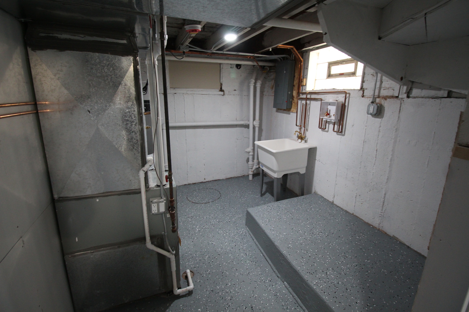 10030 S Luella Avenue, Chicago, IL 60617