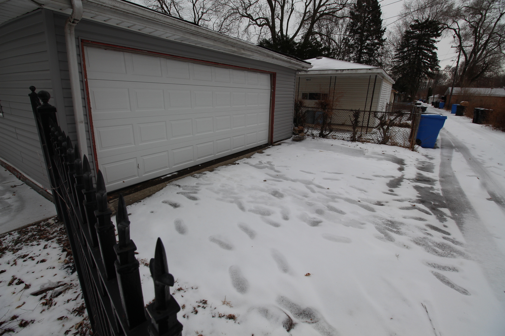 10030 S Luella Avenue, Chicago, IL 60617