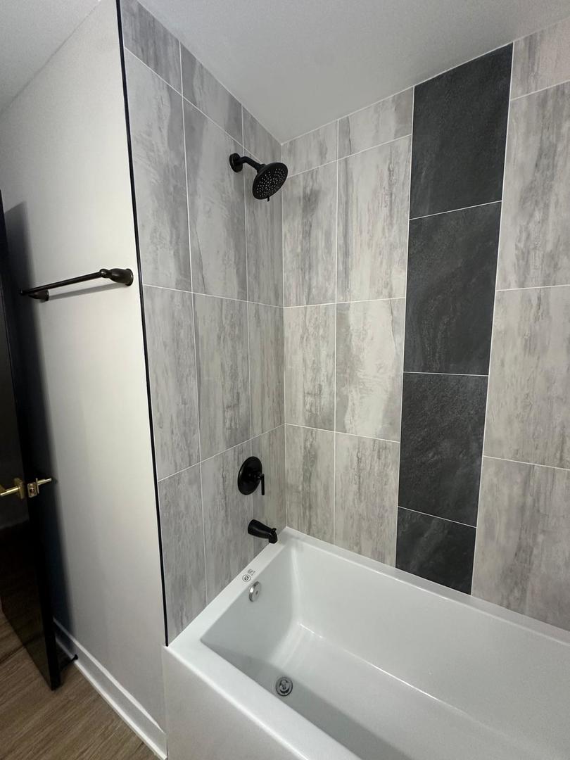 1021 W Vermont Avenue, Chicago, IL 60827