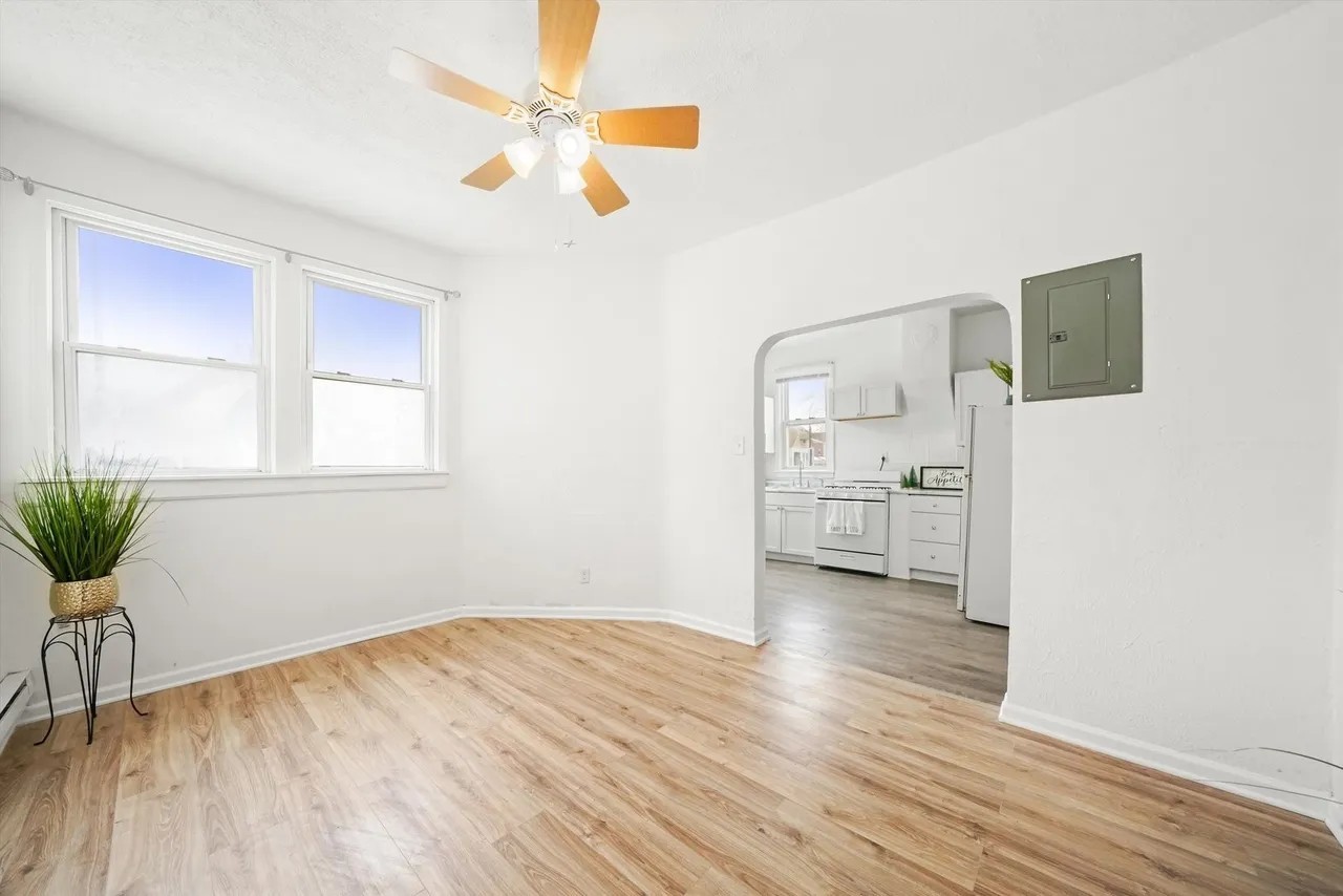 1320 S 49th Avenue, Cicero, IL 60804