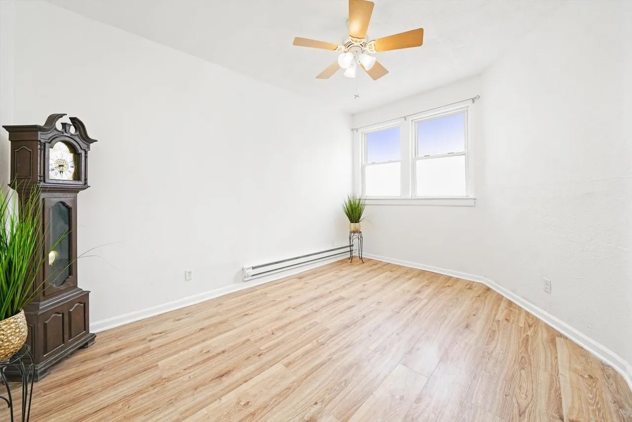 1320 S 49th Avenue, Cicero, IL 60804