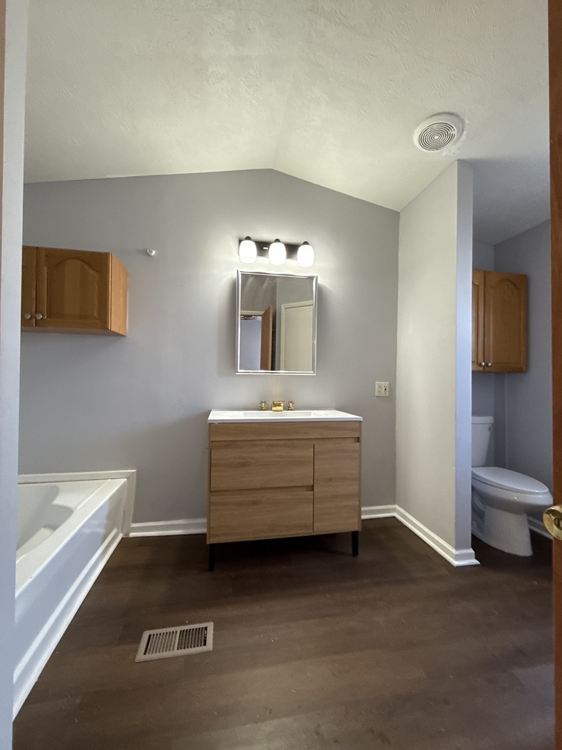 657 Huntsbridge Road, Matteson, IL 60443