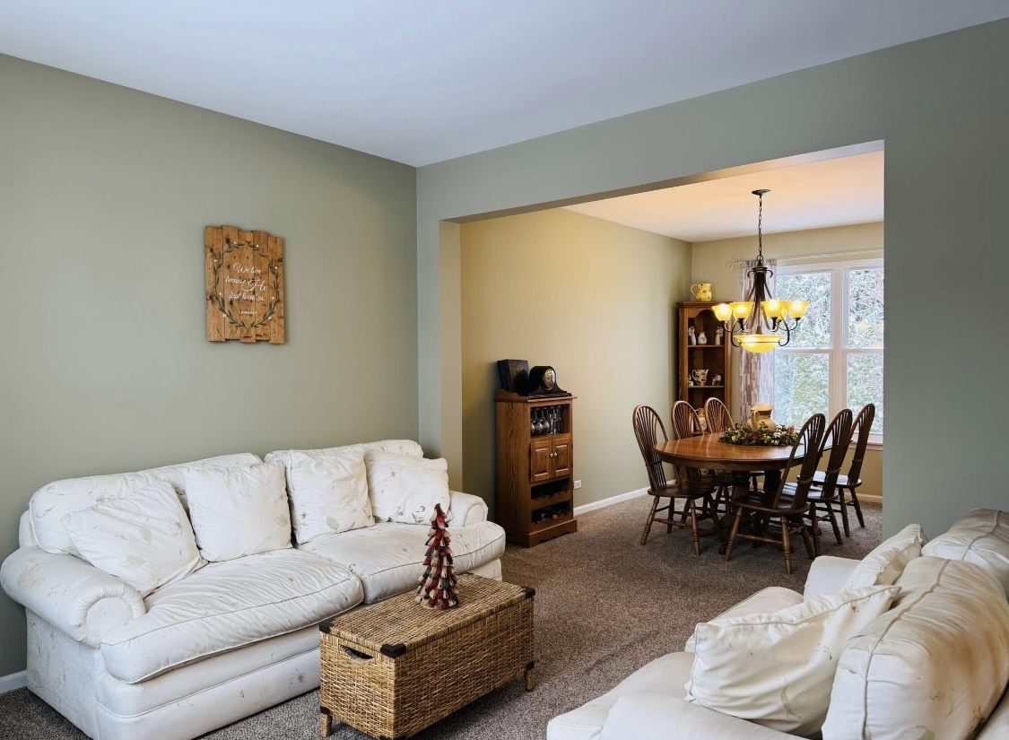 4811 Princeton Lane, Lake In The Hills, IL 60156