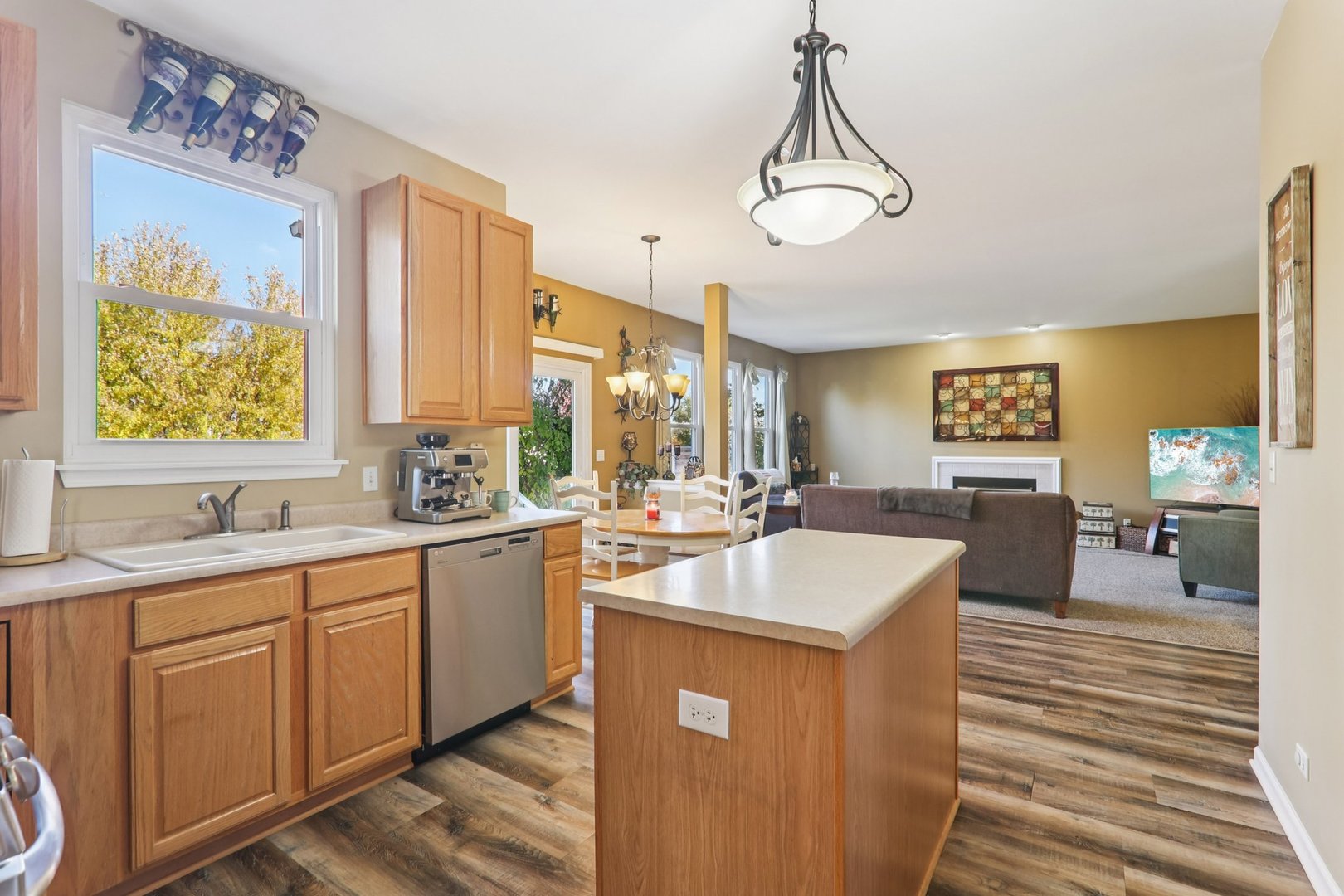 4811 Princeton Lane, Lake In The Hills, IL 60156