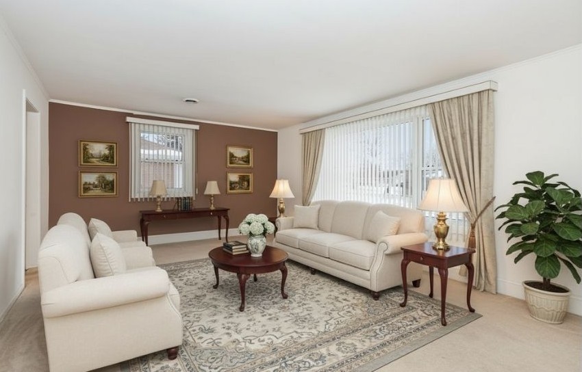 1162 W Grant Drive, Des Plaines, IL 60016