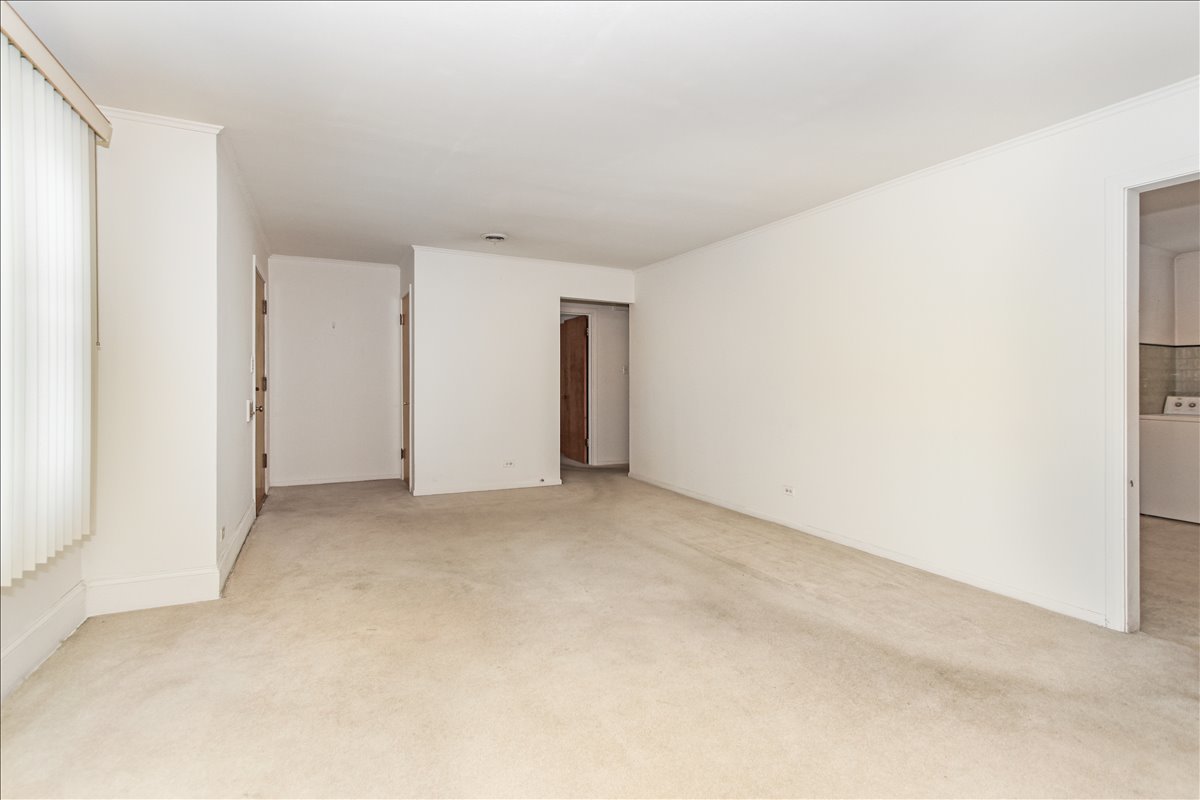 1162 W Grant Drive, Des Plaines, IL 60016