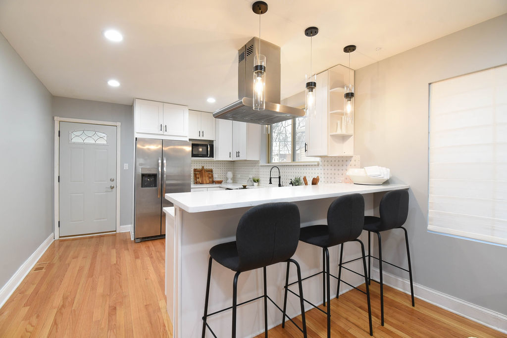 1902 S 9th Avenue, Maywood, IL 60153