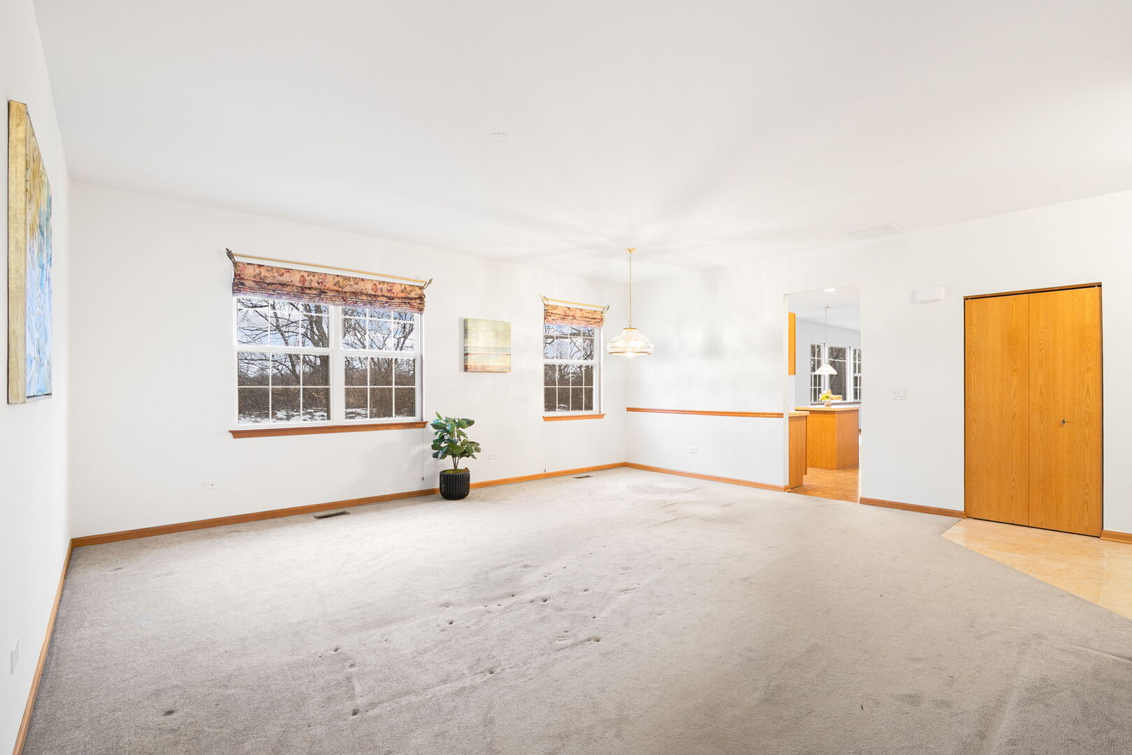 121 Enfield Lane, Grayslake, IL 60030