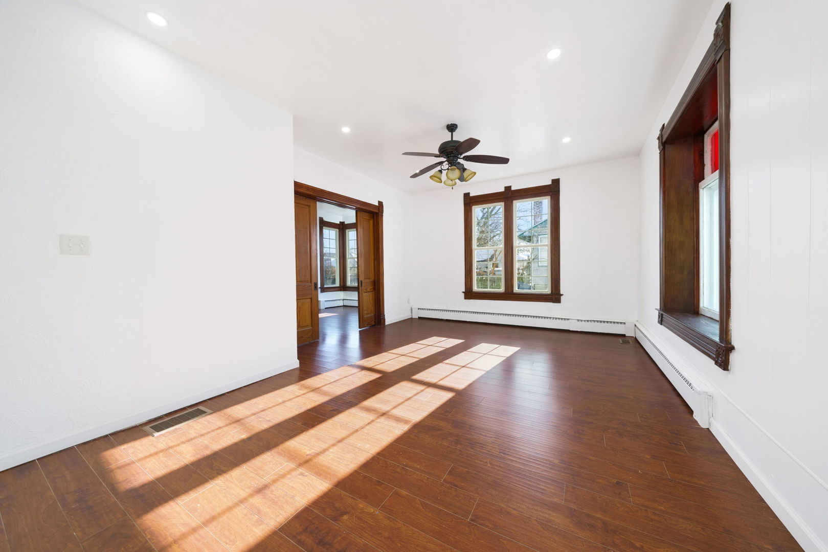 219 Calvert Avenue, Chadwick, IL 61014