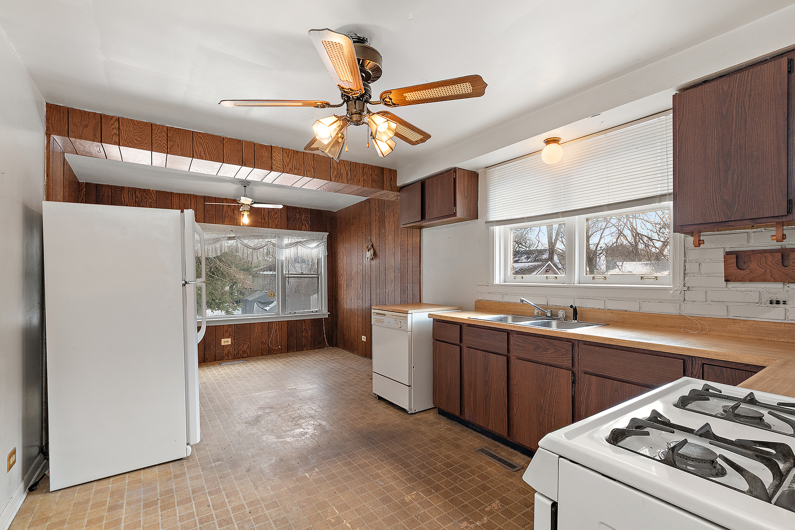 17913 Homewood Avenue, Homewood, IL 60430