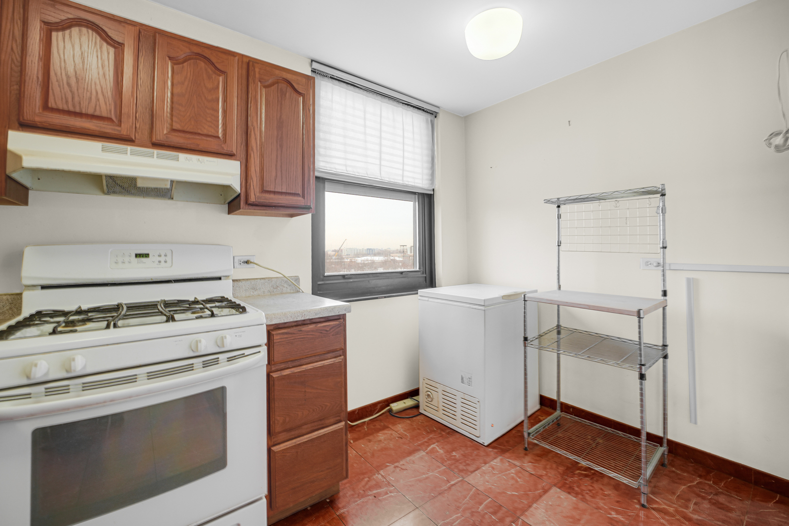 2605 S Indiana Avenue #402, Chicago, IL 60616