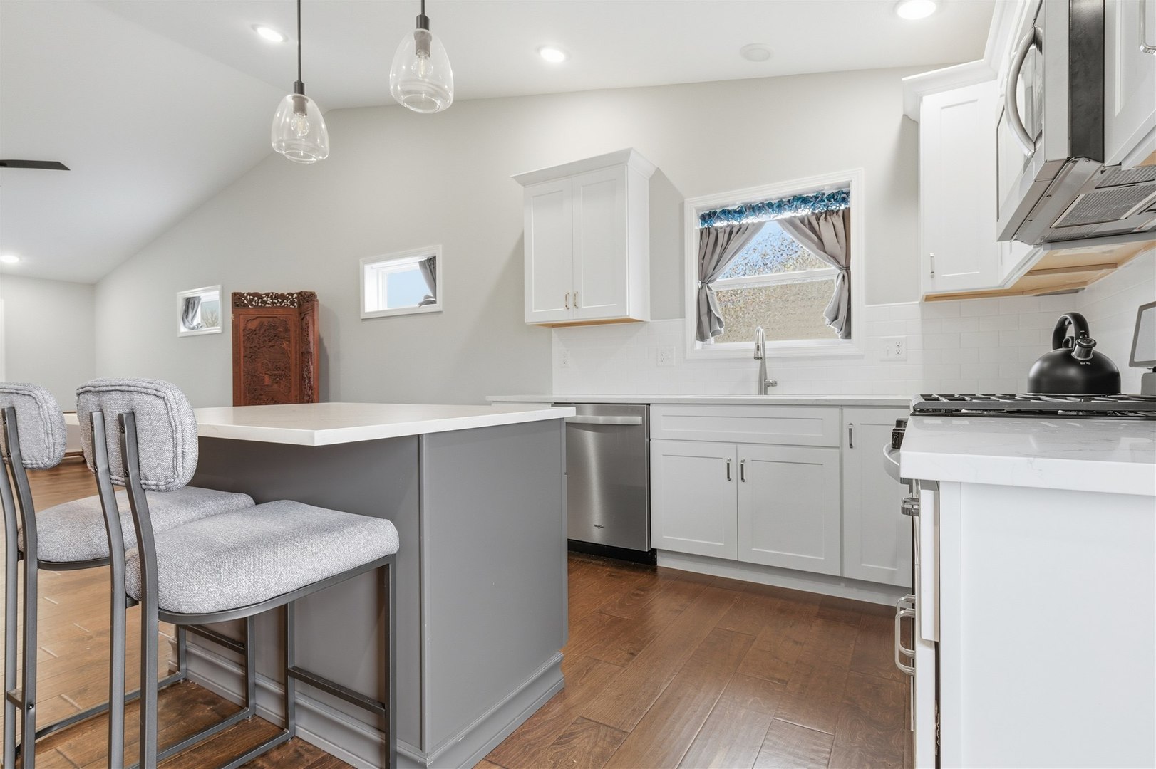 12 Misty Lane, Bloomington, IL 61705