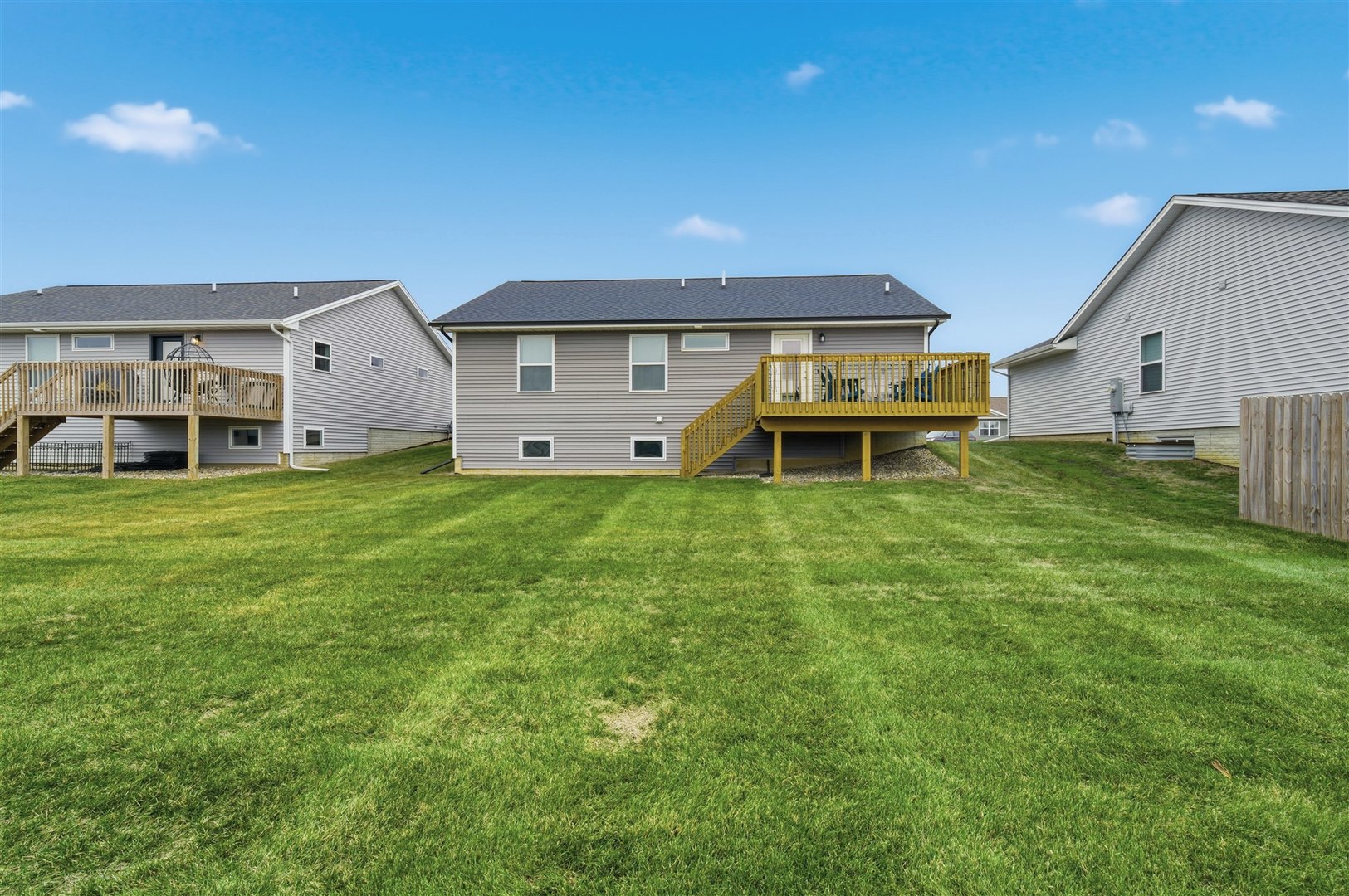 12 Misty Lane, Bloomington, IL 61705