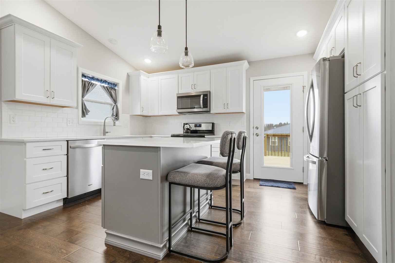 12 Misty Lane, Bloomington, IL 61705