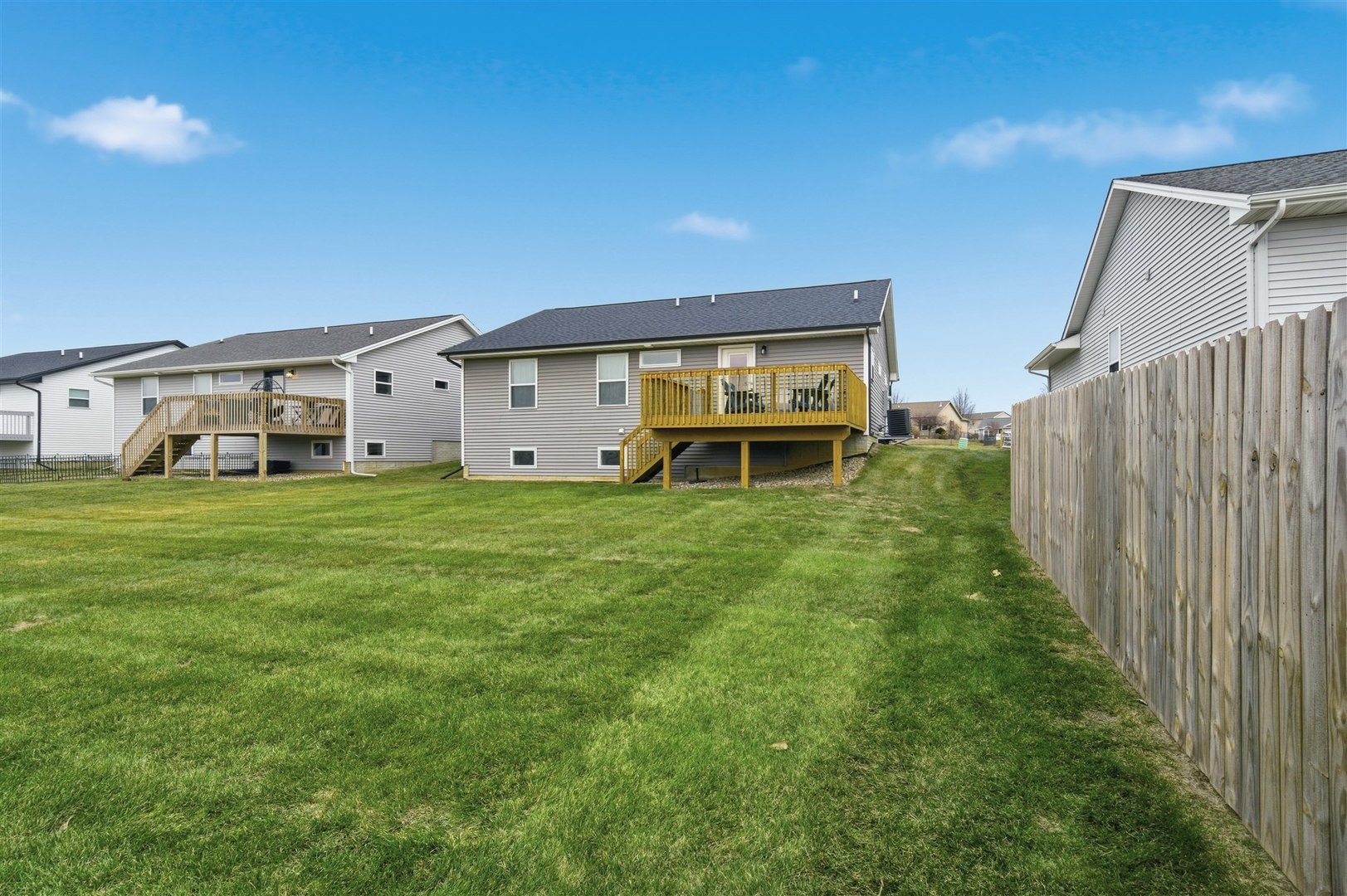 12 Misty Lane, Bloomington, IL 61705