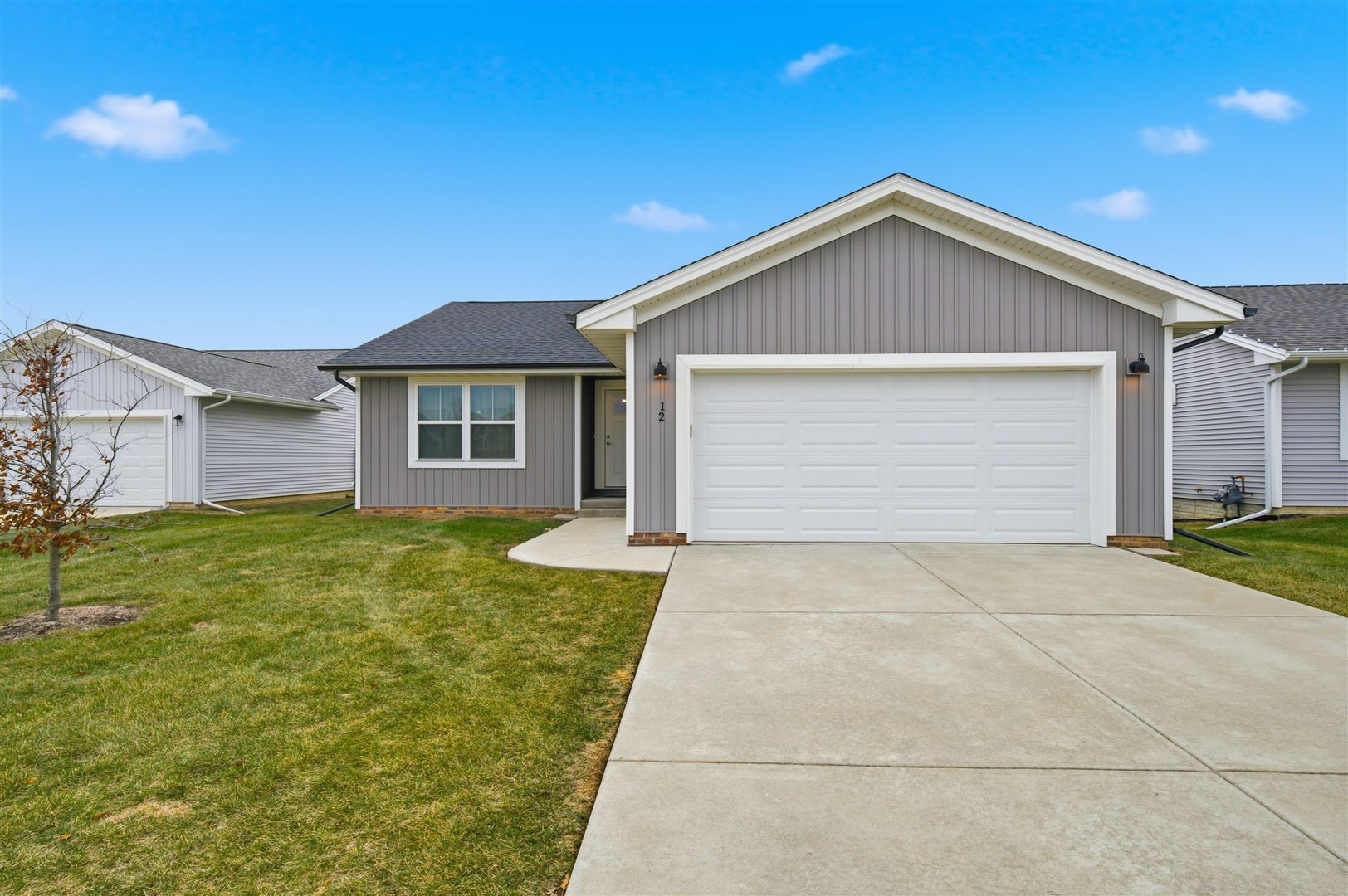 12 Misty Lane, Bloomington, IL 61705