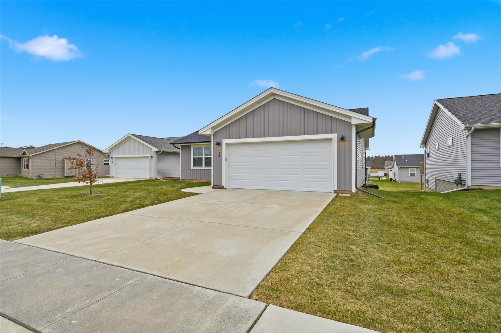 12 Misty Lane, Bloomington, IL 61705